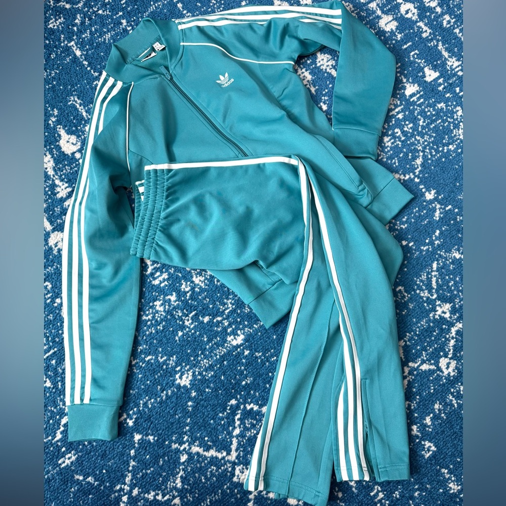 2pcs Adidas Aqua blue Tracksuit with White Accents - Picture 2 of 14